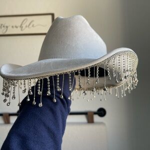 White disco cowgirl hat, small fitting